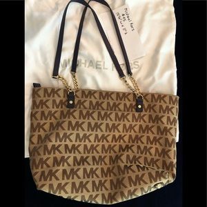 Michael Kors purse